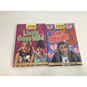 Lot of 2‎ Lizzie McGuire Chapter Books Broken Hearts Lizzie Goes Wild Paperback